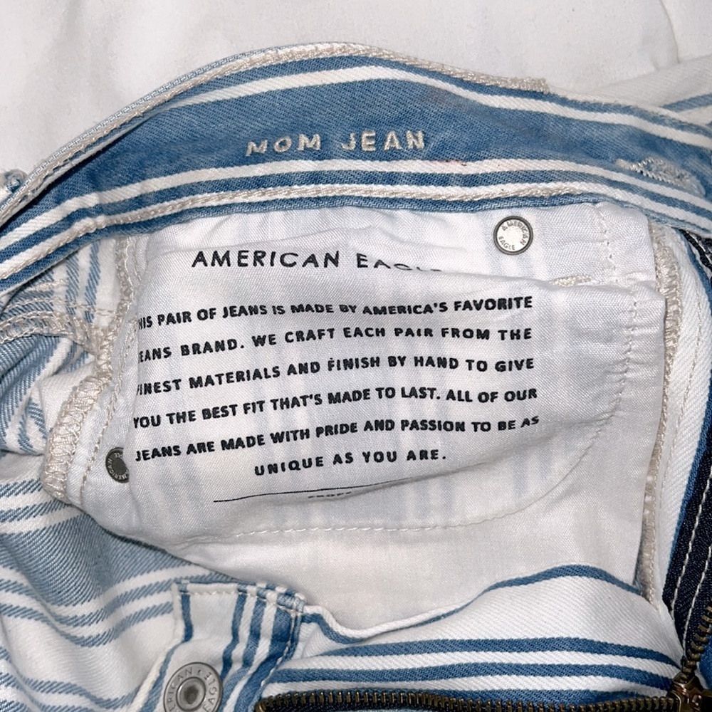 AMERICAN EAGLE STRIPED MOM JEAN - Picture 4 of 7